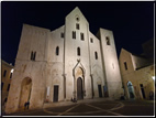 foto Bari di notte